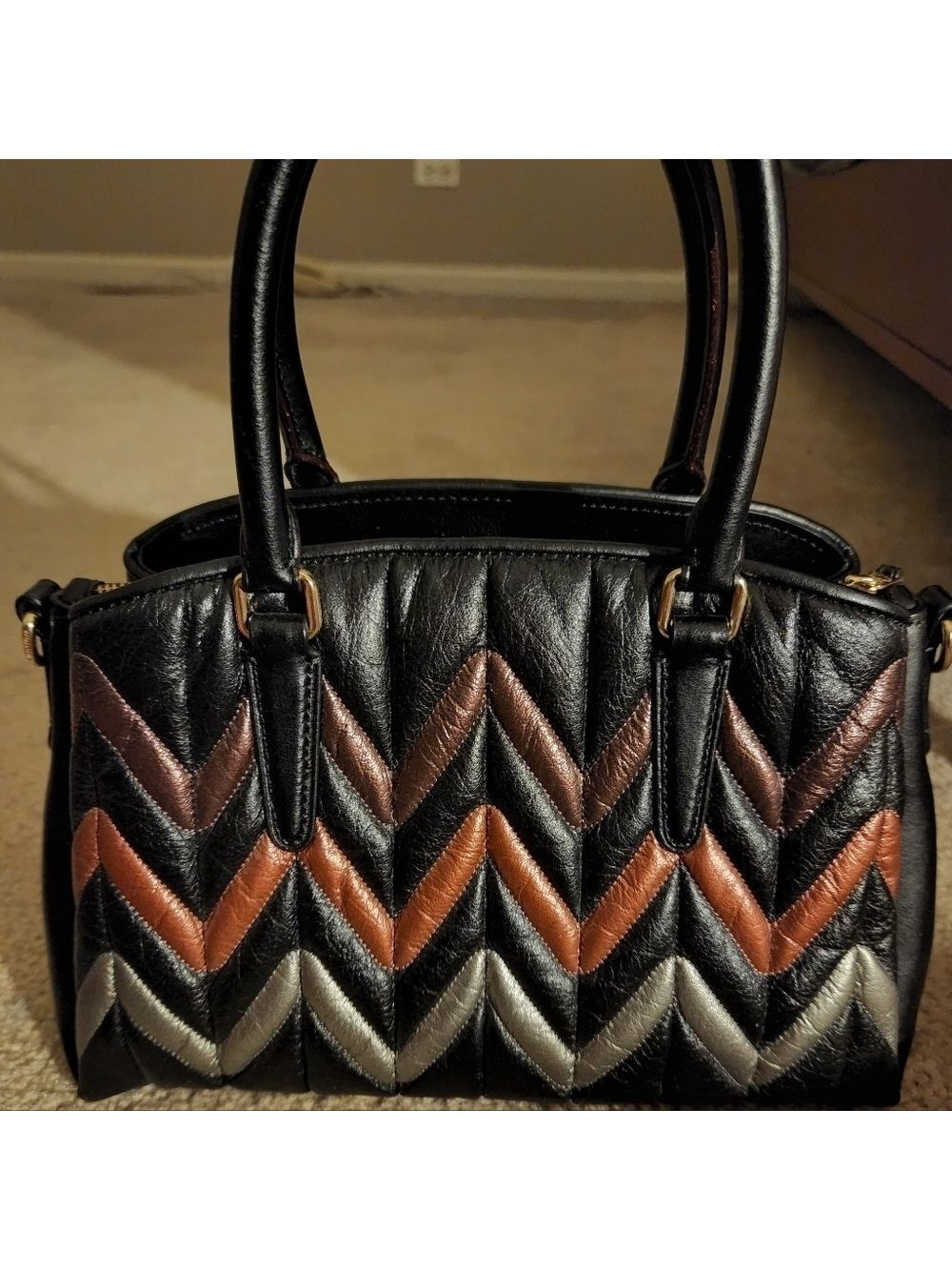 NWT Coach 2 Way Shoulder Bag Quilted Leather Black Multi Color F37872 - Picture 5 of 7